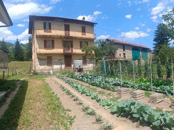 casa indipendente in vendita a Sale delle Langhe