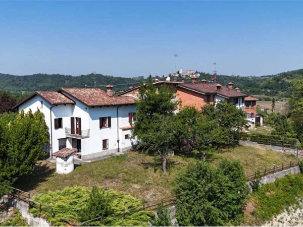 casa indipendente in vendita a Sale delle Langhe