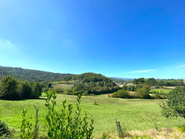 casa indipendente in vendita a Sale San Giovanni