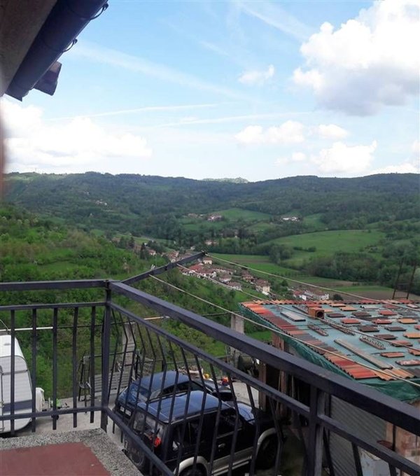 casa indipendente in vendita a Sale San Giovanni