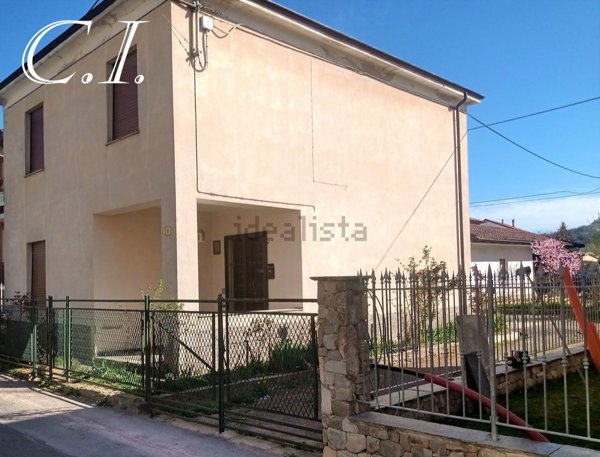 pentavano in vendita a Saliceto