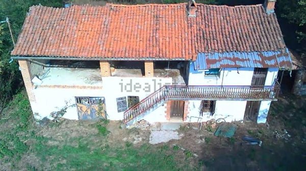 casa indipendente in vendita a Salmour