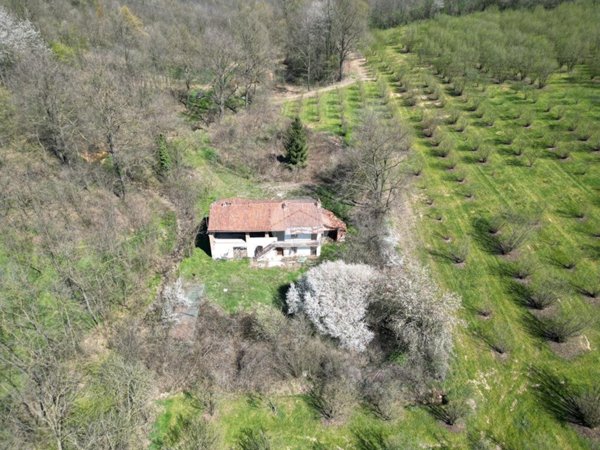 casa indipendente in vendita a Salmour