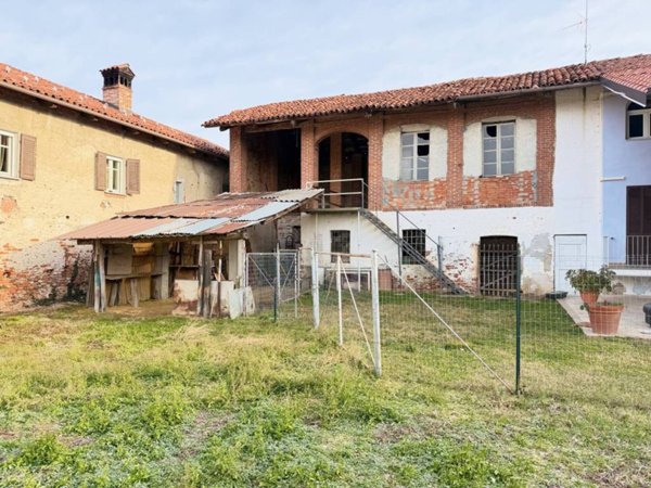 appartamento in vendita a Salmour