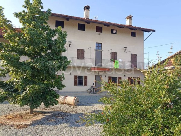 casa indipendente in vendita a Saluzzo in zona Cervignasco