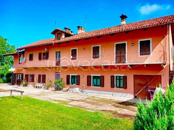 casa indipendente in vendita a Saluzzo in zona Cervignasco