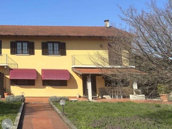 casa indipendente in vendita a Saluzzo