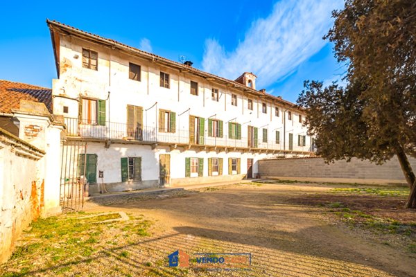 casale in vendita a Saluzzo in zona Cervignasco