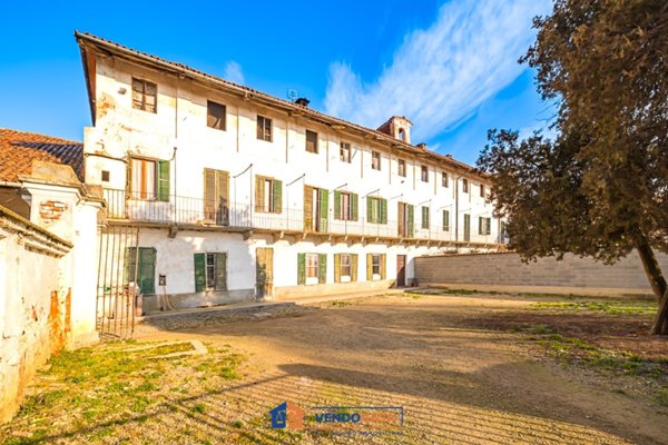 casale in vendita a Saluzzo in zona Cervignasco