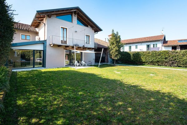 casa indipendente in vendita a Saluzzo in zona Ruata Eandi