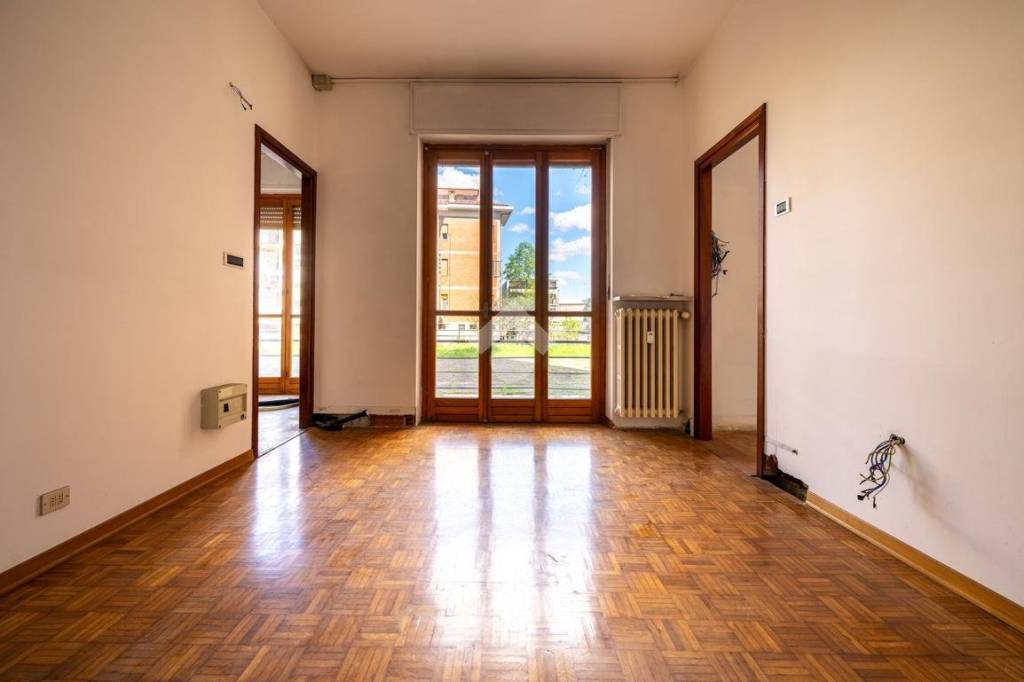 ufficio in vendita a Saluzzo in zona Castellar