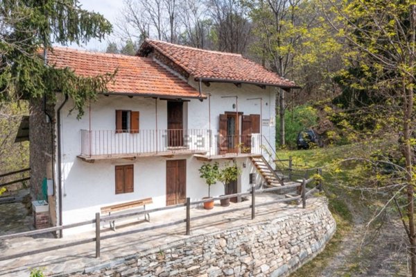 casa indipendente in vendita a Saluzzo in zona San Lazzaro