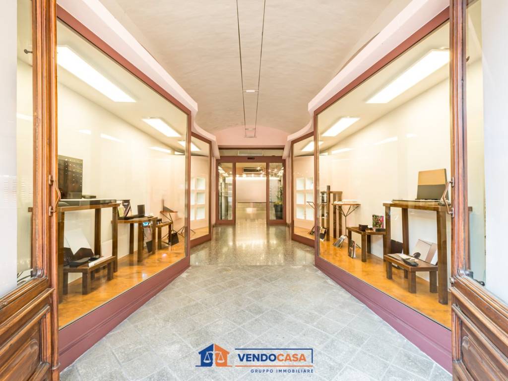 negozio in vendita a Saluzzo