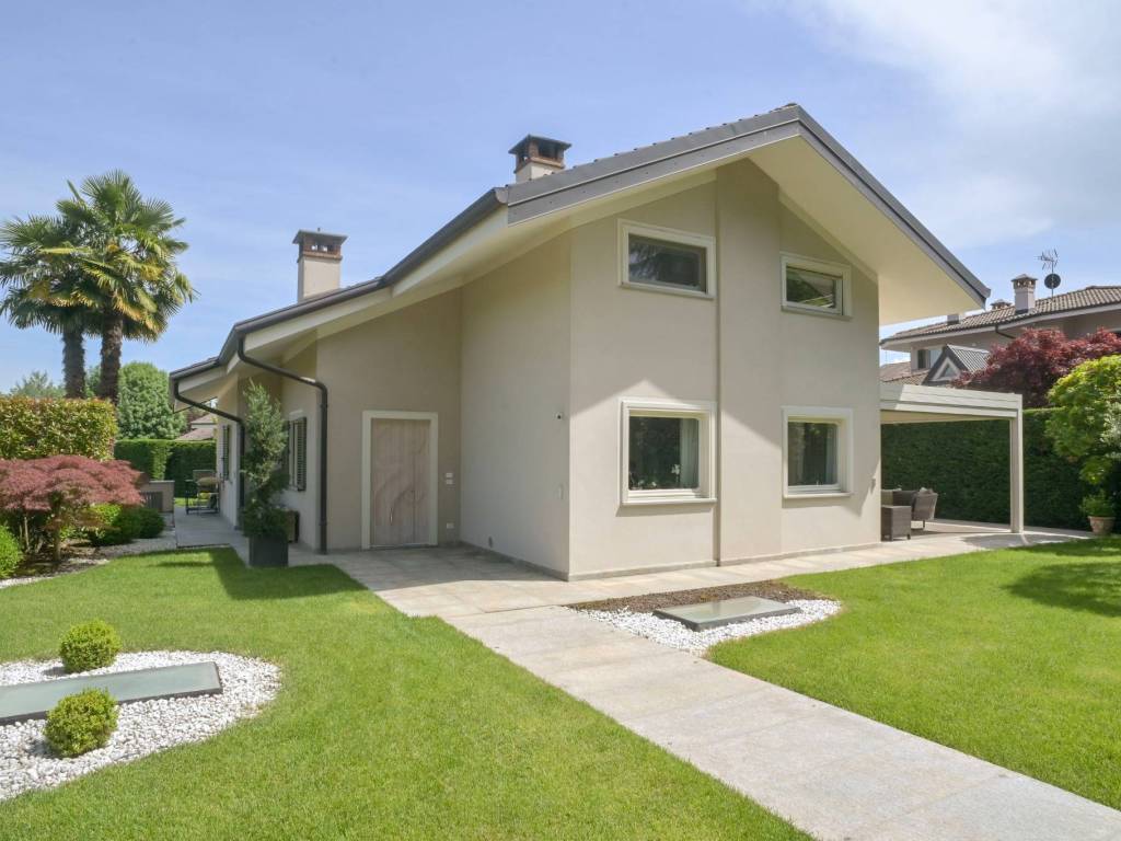casa indipendente in vendita a Saluzzo