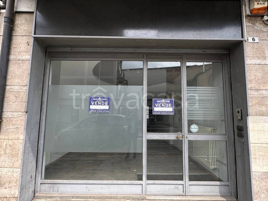 negozio in vendita a Saluzzo