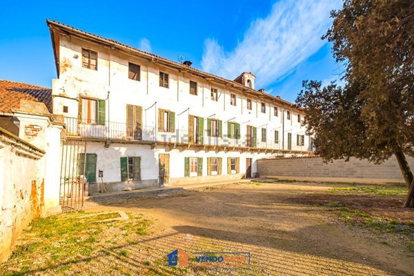 casale in vendita a Saluzzo in zona Cervignasco