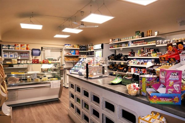 negozio in vendita a Saluzzo