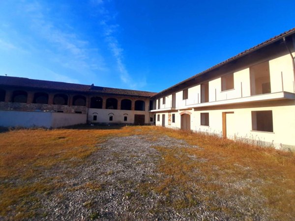 casa indipendente in vendita a Saluzzo in zona Cervignasco