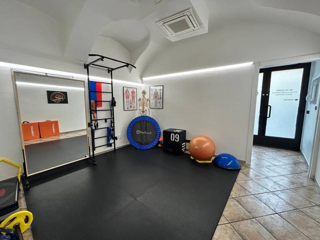 negozio in vendita a Saluzzo