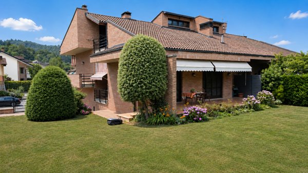 casa indipendente in vendita a Saluzzo in zona San Lazzaro