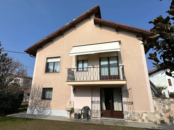 casa indipendente in vendita a Saluzzo