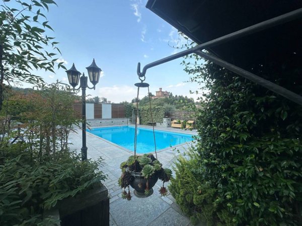 casa indipendente in vendita a Saluzzo in zona Castellar