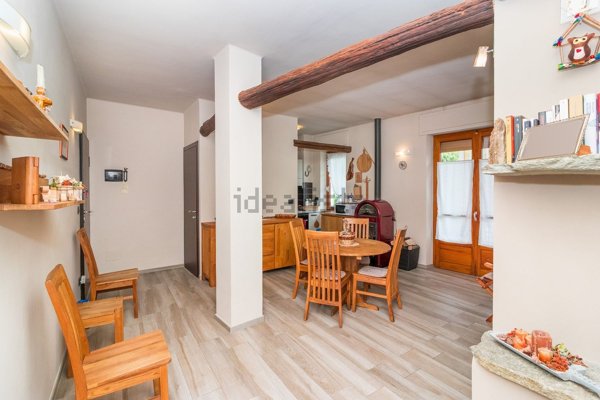 appartamento in vendita a Sampeyre in zona Becetto