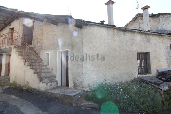 appartamento in vendita a Sampeyre