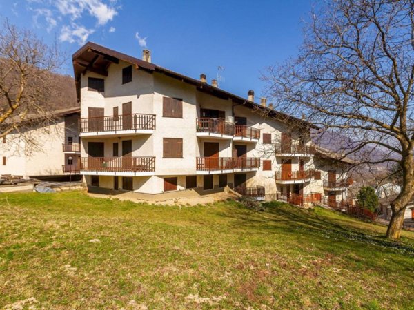 appartamento in vendita a Sampeyre