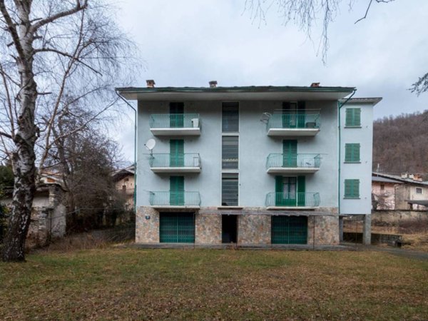 casa indipendente in vendita a Sampeyre