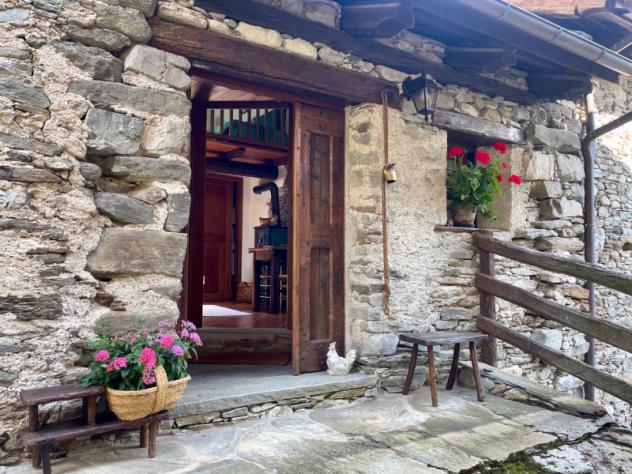 appartamento in vendita a Sampeyre