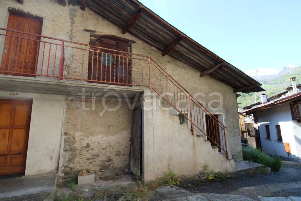 casa indipendente in vendita a Sampeyre