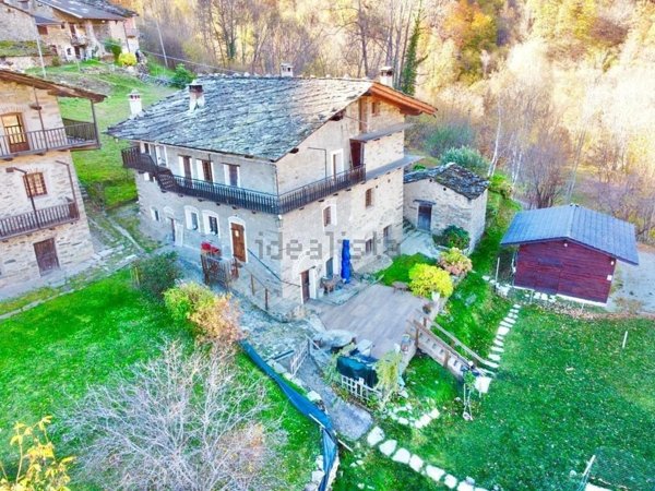 quadrivano in vendita a Sampeyre