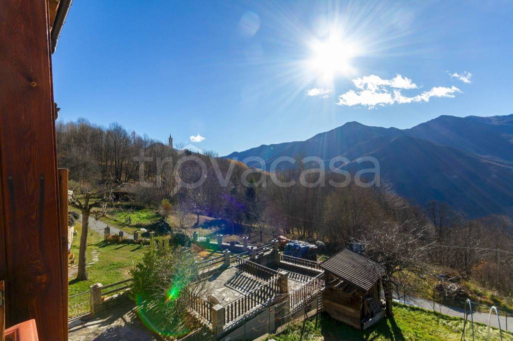 appartamento in vendita a Sampeyre in zona Becetto