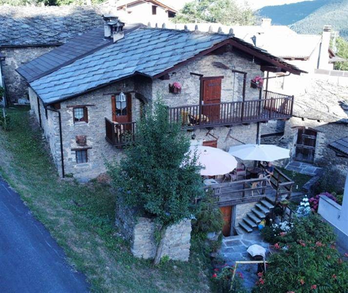 casa indipendente in vendita a Sampeyre