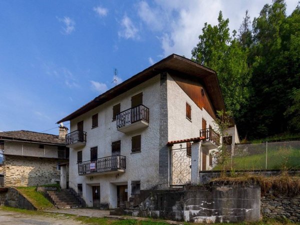 casa indipendente in vendita a Sampeyre