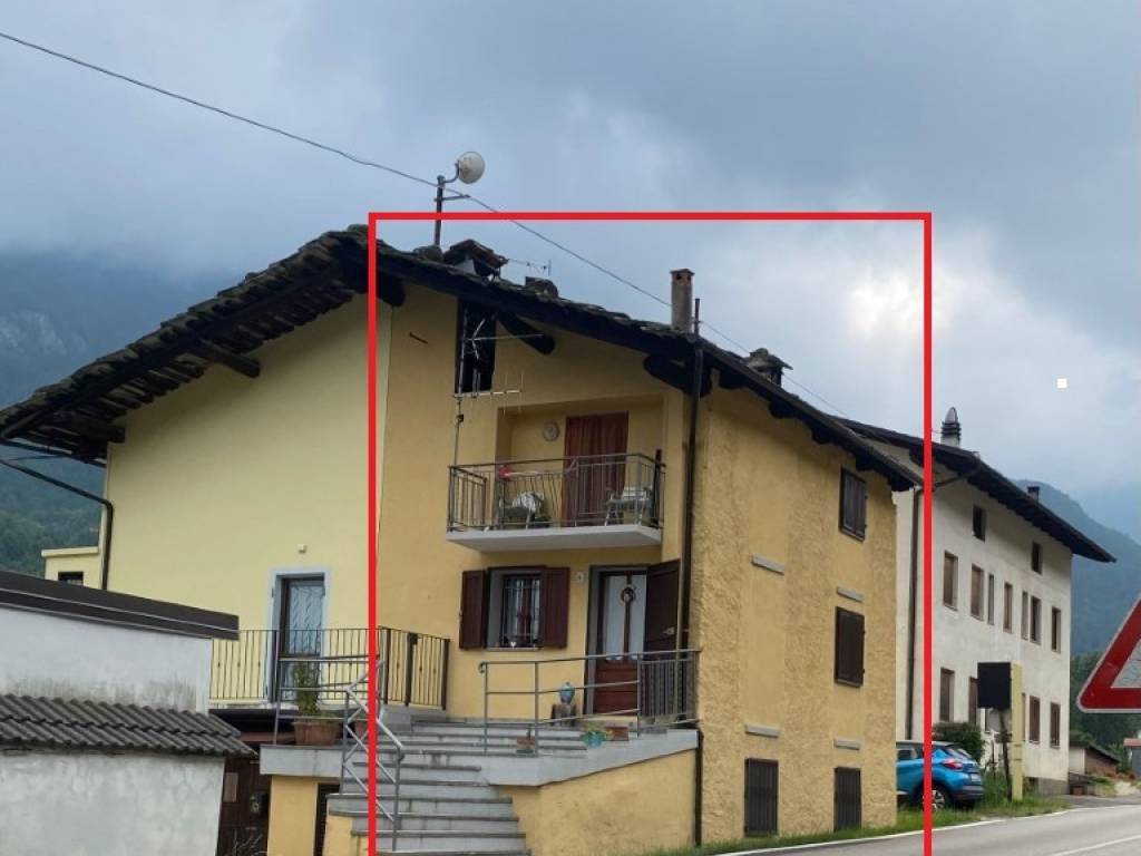 casa indipendente in vendita a Sampeyre