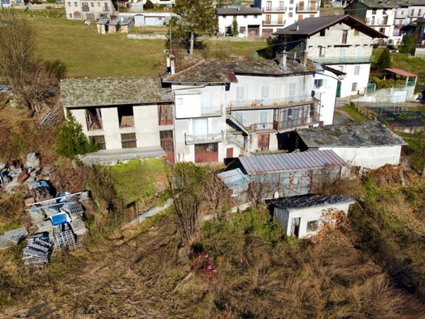casa semindipendente in vendita a Sampeyre
