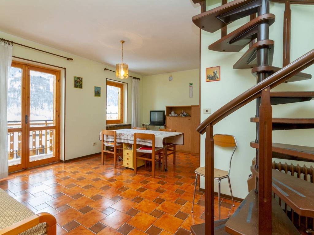 appartamento in vendita a Sampeyre