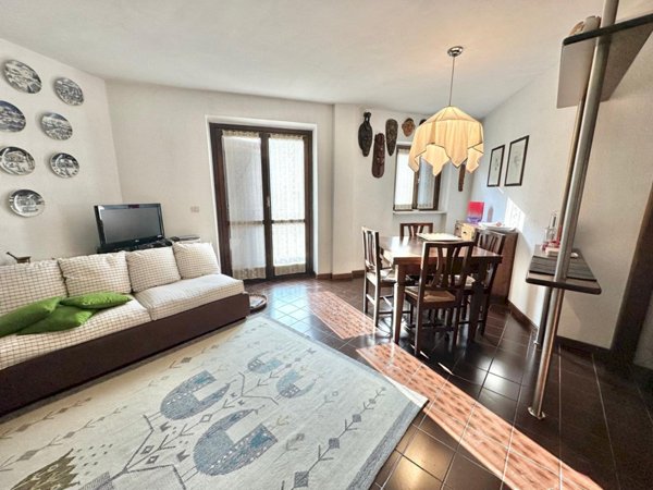 appartamento in vendita a Sampeyre