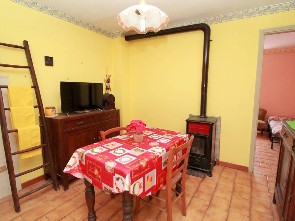 appartamento in vendita a Sampeyre in zona Villaretto