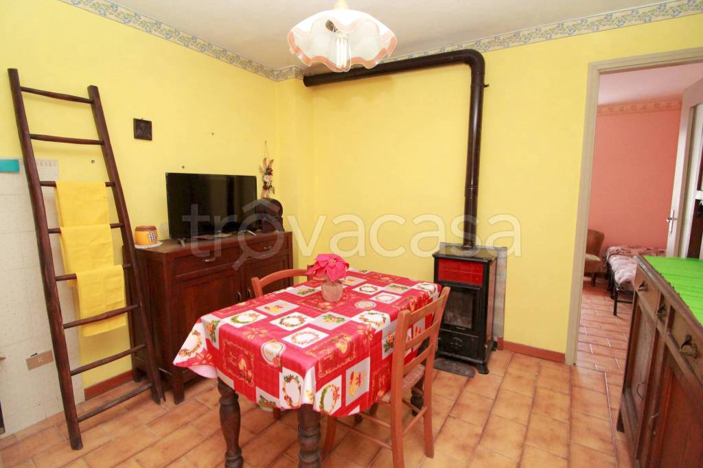 appartamento in vendita a Sampeyre in zona Villaretto