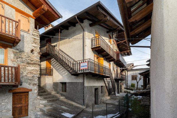 appartamento in vendita a Sampeyre