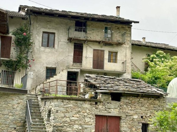 casale in vendita a Sampeyre