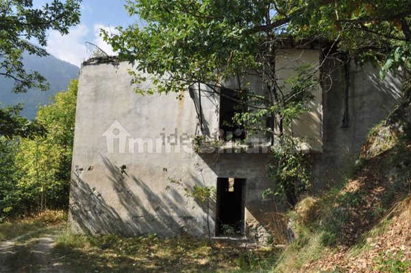 rudere in vendita a Sampeyre in zona Rouera