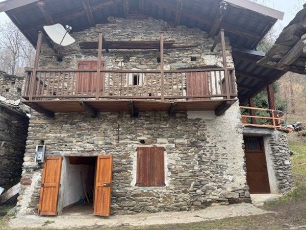 appartamento in vendita a Sampeyre in zona Rore