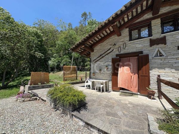 appartamento in vendita a Sampeyre in zona Villar
