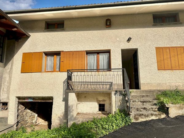 appartamento in vendita a Sampeyre in zona Villaretto