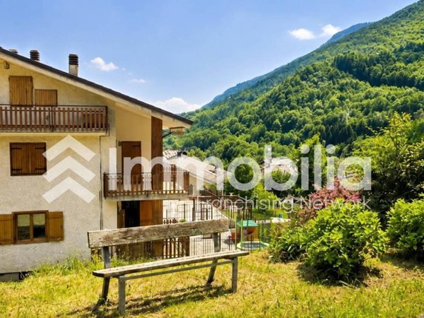 appartamento in vendita a Sampeyre in zona Villaretto