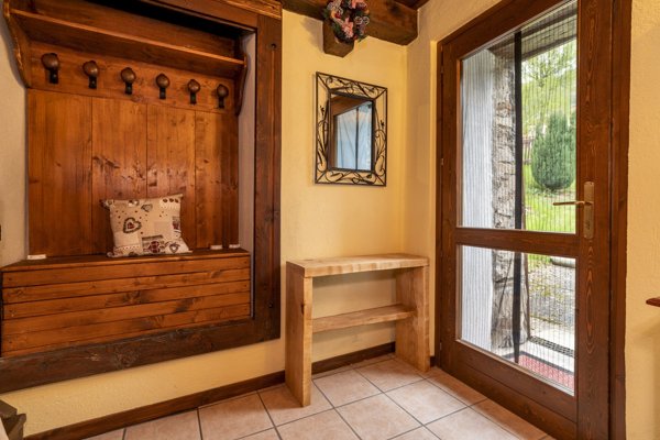 casa indipendente in vendita a Sampeyre in zona Villaretto